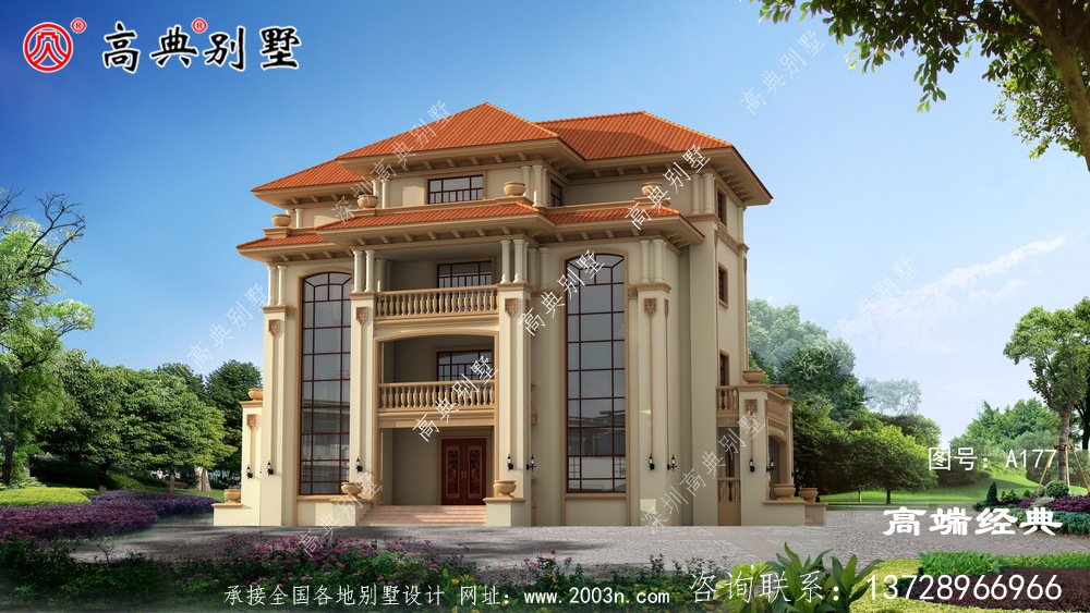 大露臺配合落地式玻璃柵欄，簡單耐看